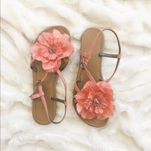 Salmon flower sandals